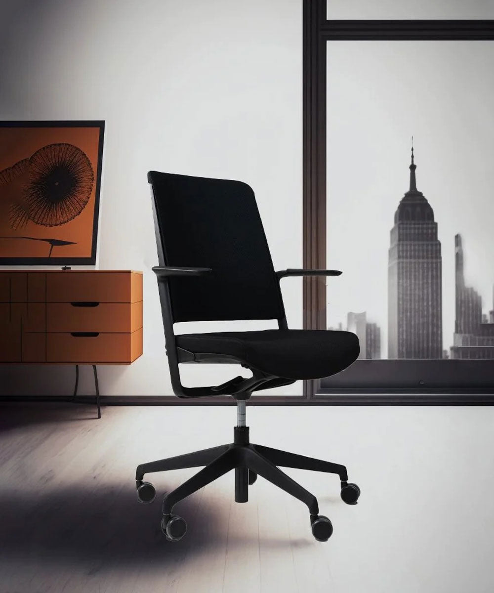 Ergonomisk kontorstol med armlæn