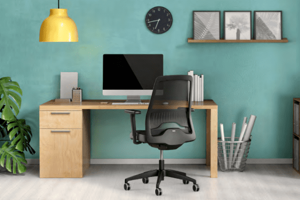 Er en brugt kontorstol ligeså god som en ny kontorstol?